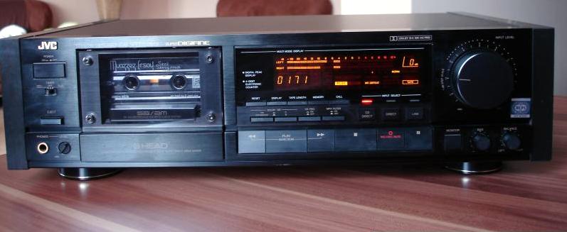 JVC TD-V 711 | hifi-wiki.com