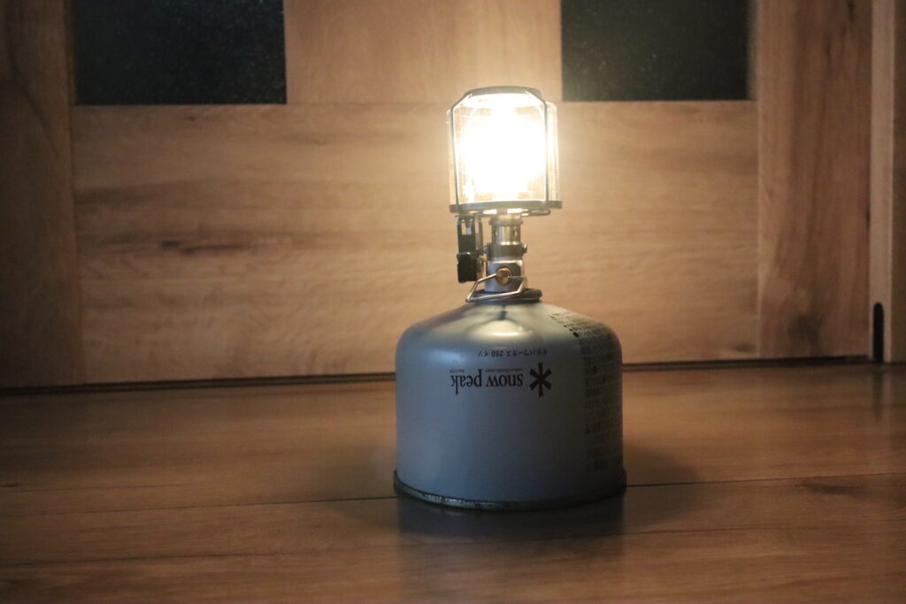 スノーピーク（peak)ギガパワーランタン天 交換用ホヤ 縦紋琥珀色