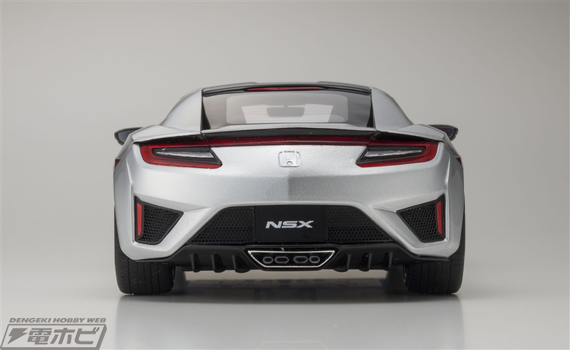 日本が誇るスーパースポーツ「ホンダ・NSX」が、京商「samurai