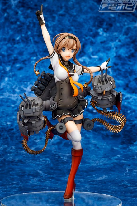 本日は『艦これ』6周年記念日！水着姿の涼月、私服スタイルの鹿島など