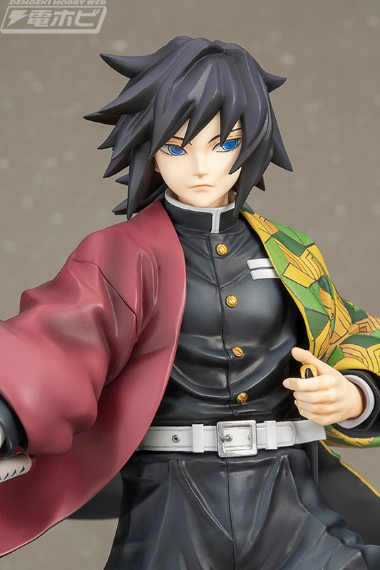 日輪刀を抜いた凛々しい姿がステキ！『鬼滅の刃』水柱・冨岡義勇が