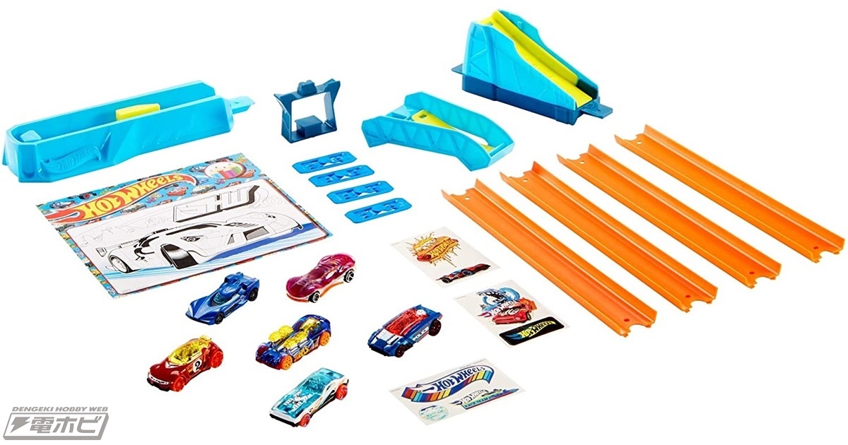 ホットウィール」からベーシックカー6台と遊べるコース、ステッカーが