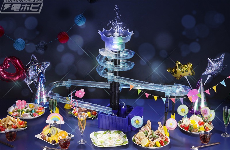 LEDで光る噴水が最上部に搭載！「ウォータースライダー型流しそうめん