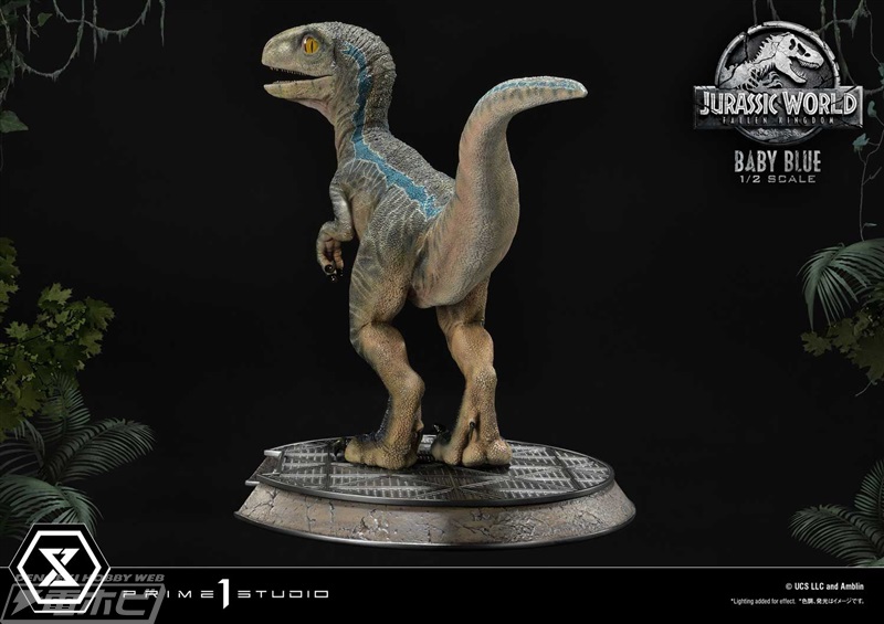 ジュラシック・ワールド』幼く愛らしいベビーブルーが1/2サイズで