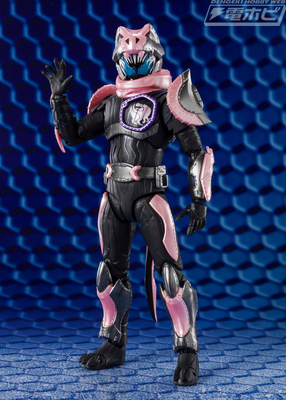 仮面ライダーリバイス』リバイ＆バイスのS.H.Figuartsが発売決定