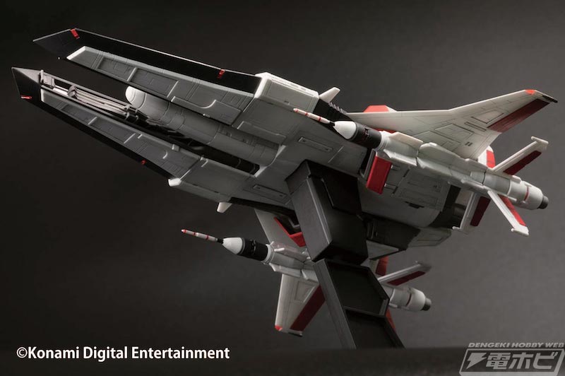 グラディウスV』ビックバイパーの2Pカラーが1/144スケールでプラモデル