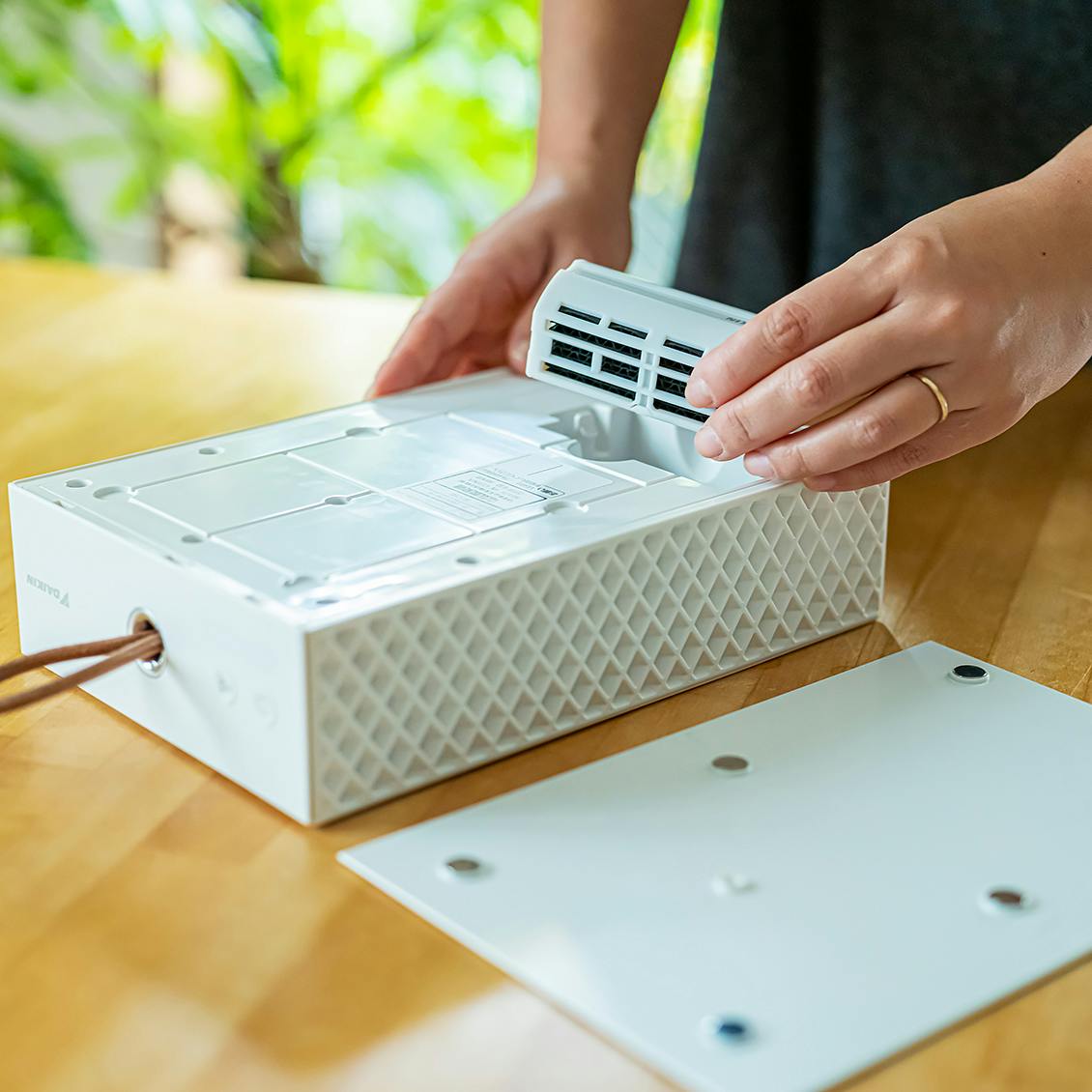 ダイキンのコードレス脱臭機「ループストリーマ」をスタッフ自宅で使っ