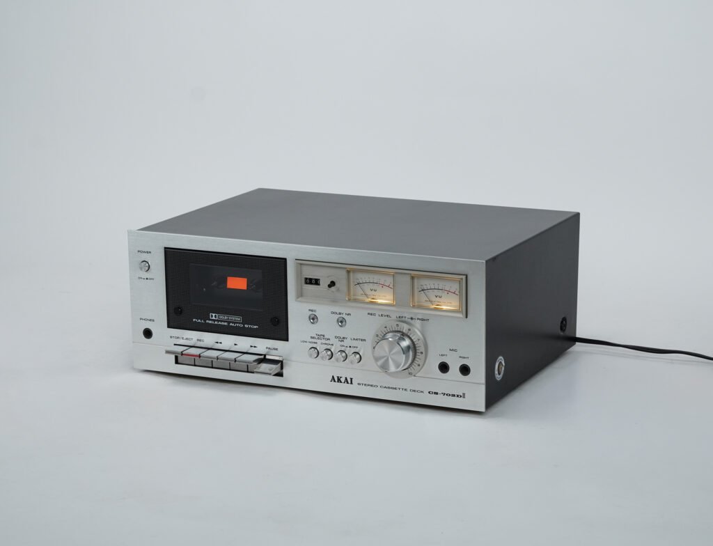 Excellent Akai CS-702D II Cassette Deck – Fully Restored