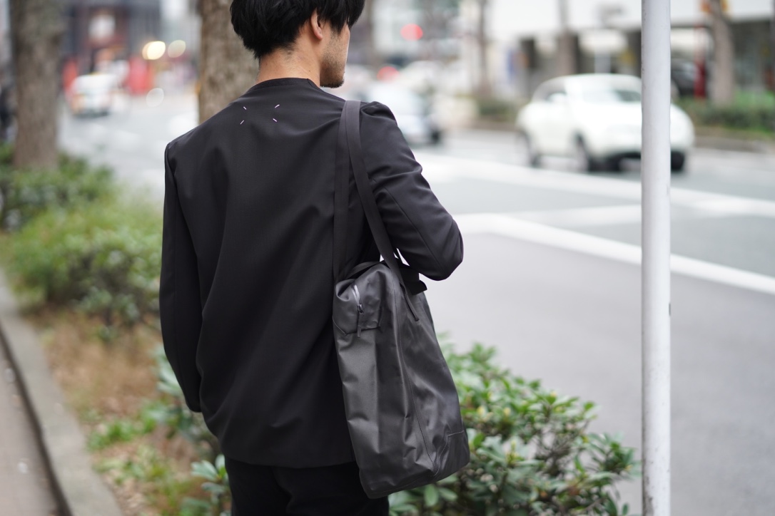 ARC'TERYX VEILANCE Seque Tote | HUES 福岡セレクトショップ
