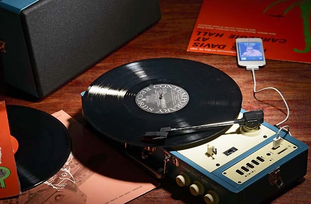 Bam Books the Heritage 】 ポータブル ターンテーブル ステレオ