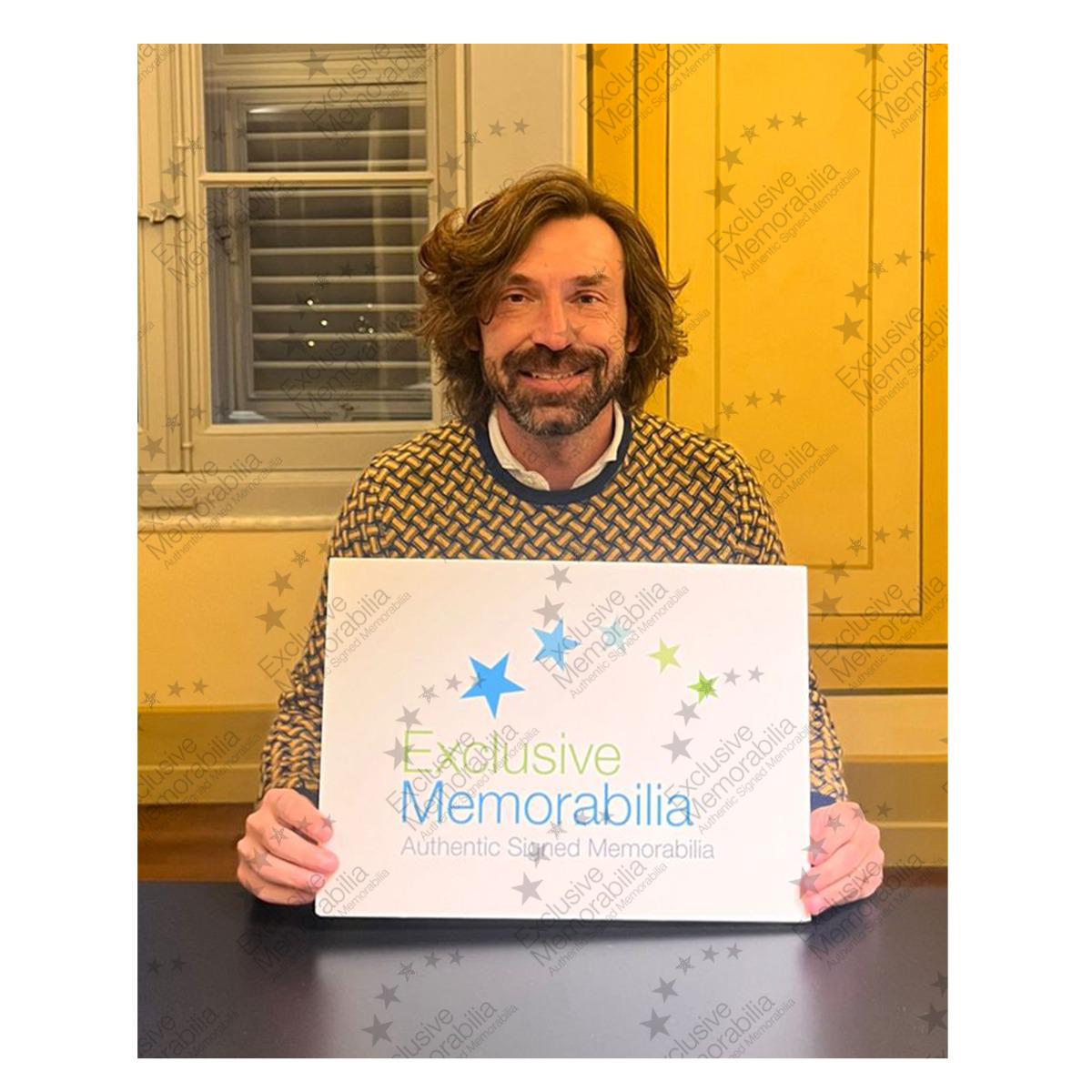 アンドレア・ピルロのサイン入りACミランサッカー写真 - Etsy 日本