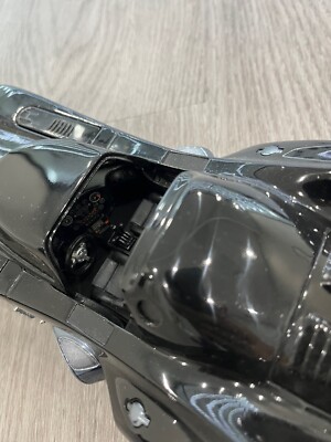 Hot Wheels Batmobile 1989 Movie Version 1:18 NEW Diecast Glossy