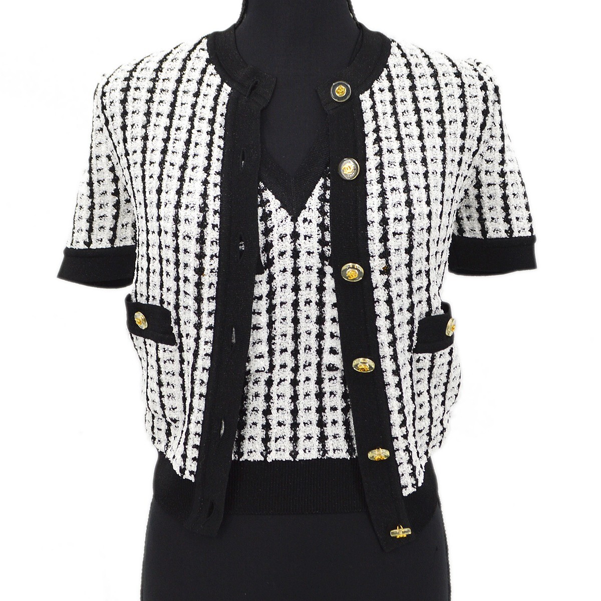 Chanel 97P #38 Tweed Short Sleeve Ensemble Cardigan Top Black