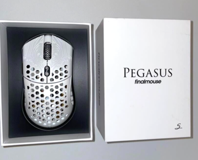 FinalMouse Starlight-12 Pegasus Small Gaming Mouse white from