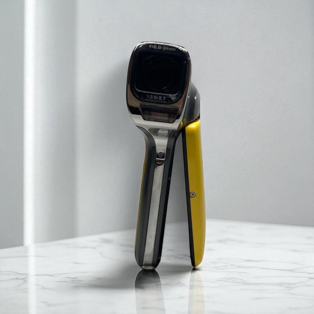 Sanyo Xacti DMX-CA100 Full HD Digital Movie Camera Compact Yellow