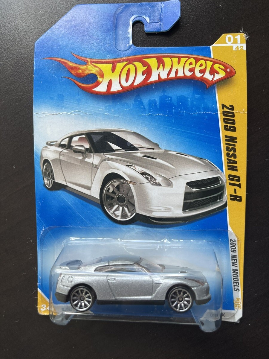 Hot Wheels 2009 Nissan GT-R #1/42 2009 New Models '09 Silver NIB
