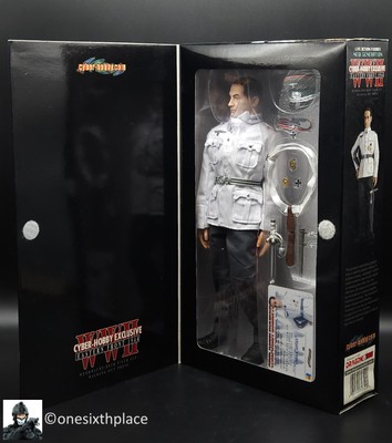 1:6 Dragon Cyber-Hobby WWII German Commander Oberleutnant Otto