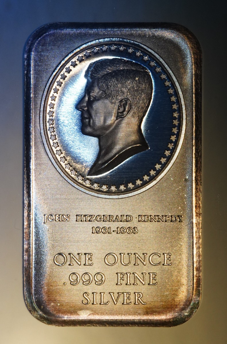 1776 - 1976 President John F Kennedy Bicentennial 1oz 999 Silver