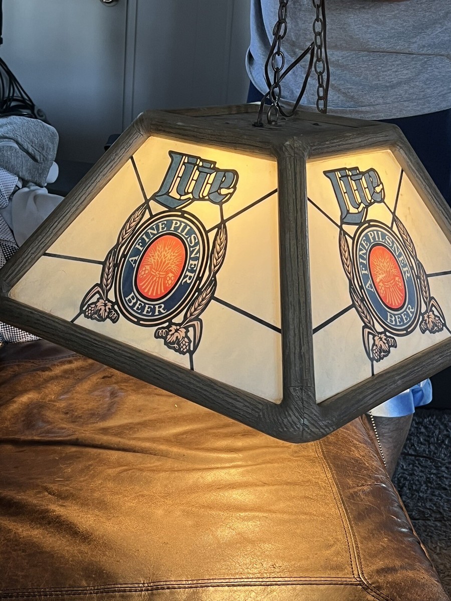 Vintage Miller Lite Beer Logo Poker Pool Table Hanging Bar Light