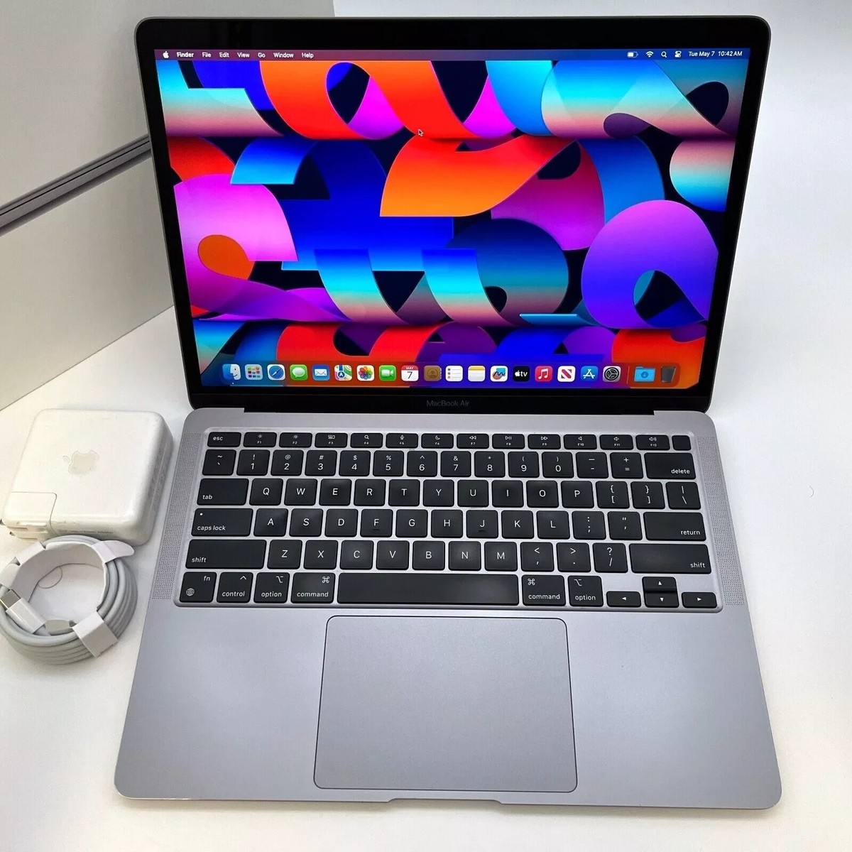 MacBook Air 13インチ (M1, 2020) – シルバー s-l400.jpg
