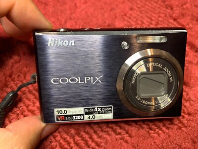 Nikon COOLPIX S610 10MP Digital Camera Midnight Blue 4x Zoom