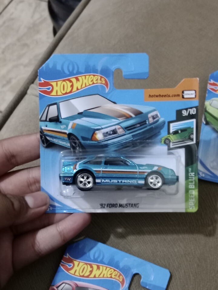 Hot Wheels Short Card 2019 - Super Treasure Hunt '92 Ford Mustang