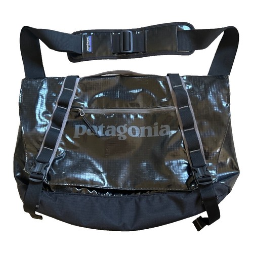 Stussy Tears Messenger Bag camo | eBay