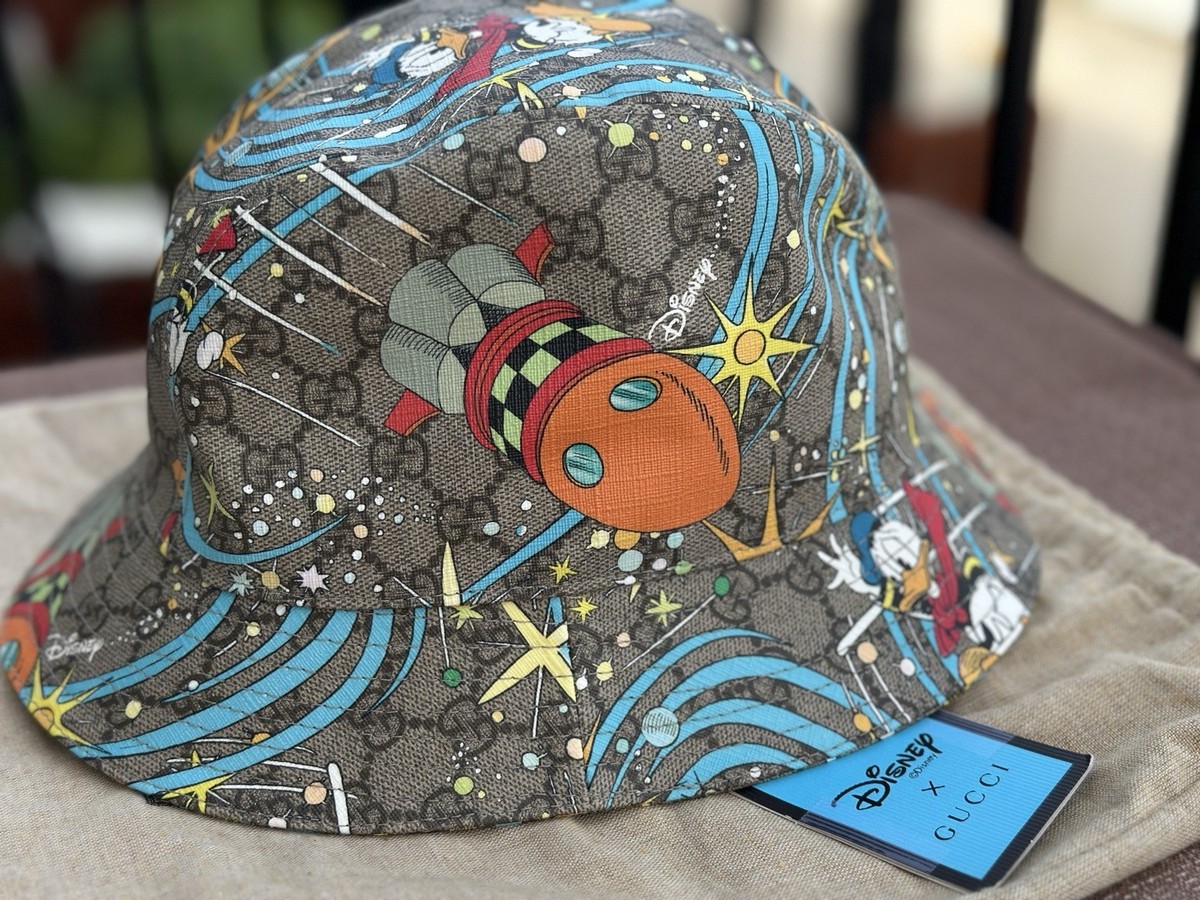 Gucci x Disney Donald Duck Canvas GG Bucket Hat size L | eBay