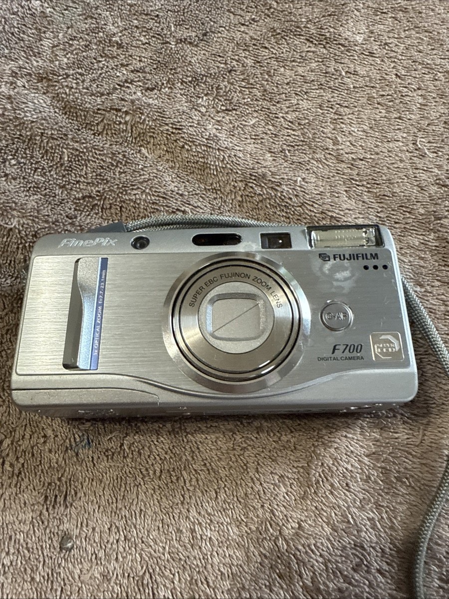 Fujifilm FinePix F700 シルバー Fujifilm FinePix F700 デジタル