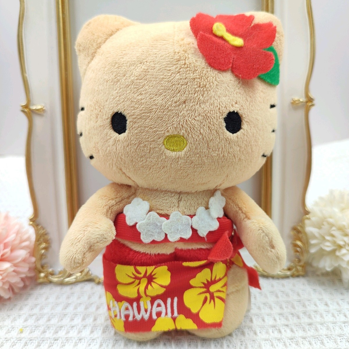 Sanrio Hello Kitty Plush Dolls Kitty HAWAII Tan Skin Hibiscus