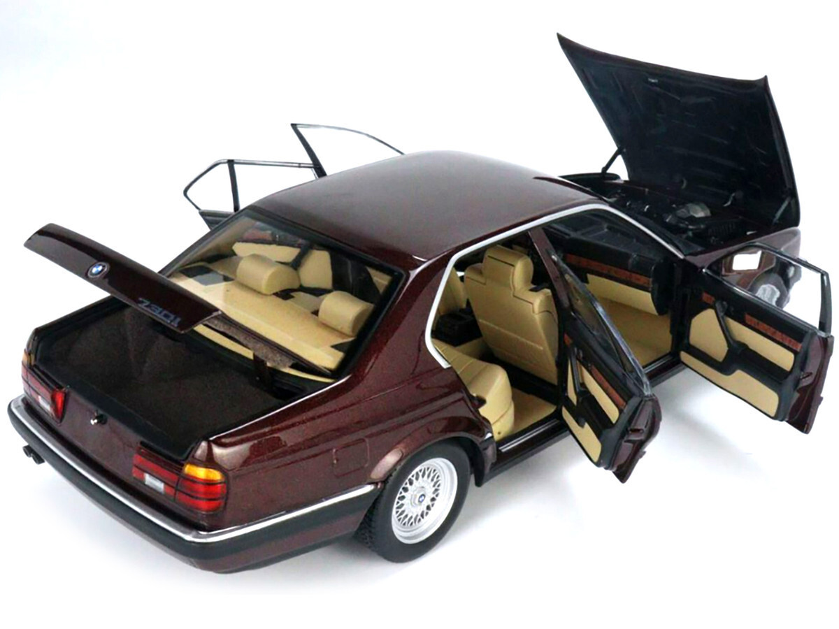 Minichamps 1986 BMW 730I (E32) Dark Red Metallic 1/18 Diecast Car