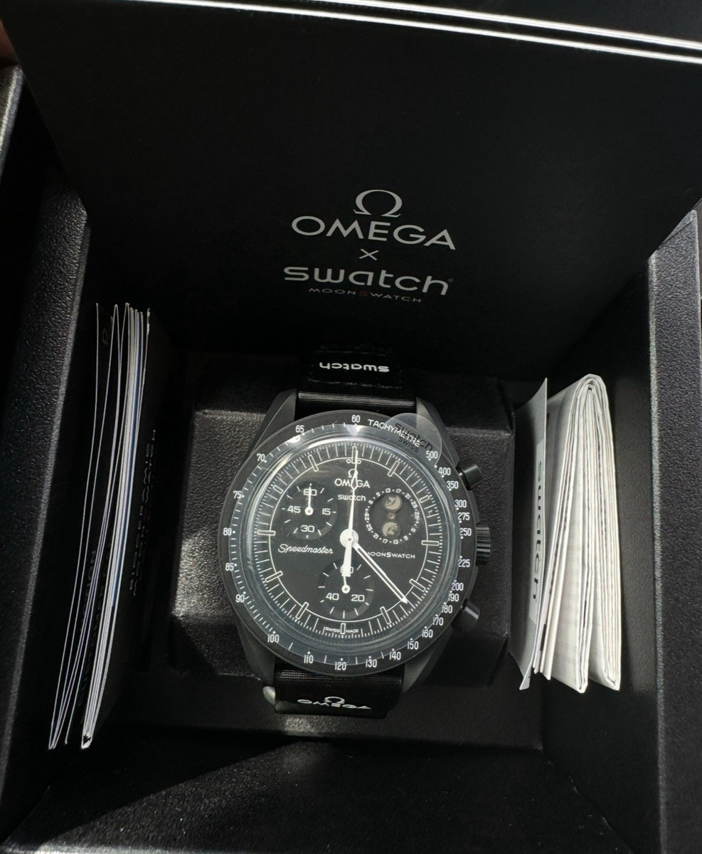 Swatch x Omega Moonswatch New Moon Black Moonphase Snoopy IN HAND