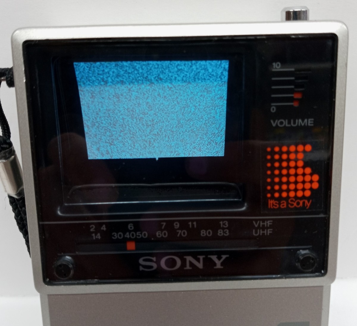 Vintage Sony Watchman Portable TV Model FD-20A With Case & Works