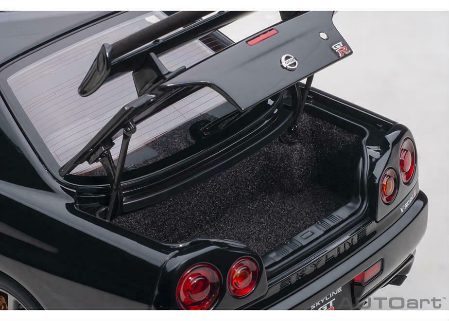 1/18 Nissan Skyline GT-R R34 V Spec II 2001 Black Pearl Model by