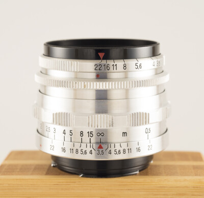 Carl Zeiss Jena Tessar 50mm F2,8 RED T Exakta Vintage Lens - 2.8