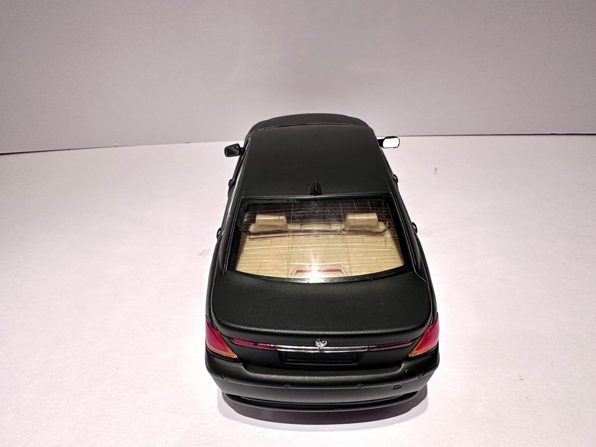 WELLY BMW 745i 1:18 Scale Diecast Model Car Custom Wheels Read