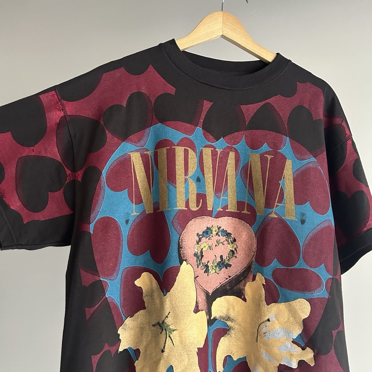Nirvana Heart Shaped Box Tee Shirt AOP XL Vintage MODERN Giant Tag