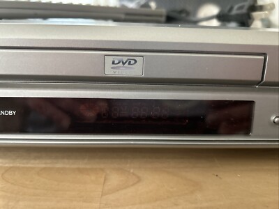 Sharp DV-740 DVD / CD / Video CD Player | Silver | DVD Player
