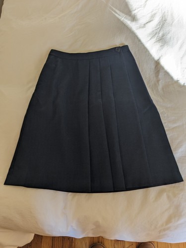 MARGARET HOWELL / accordion pleats skirt