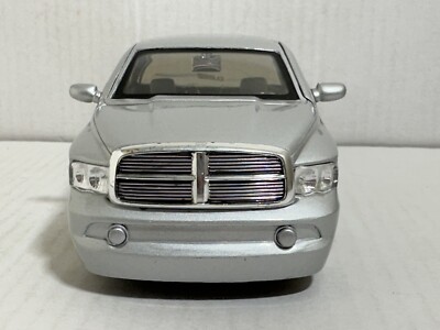 JADA DUB CITY 2003 DODGE RAM 1500 SILVER 1:24 DIECAST MODEL NEW NO
