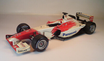 Minichamps PMA 1/18 Toyota TF 102 (2002) Formel Rennwagen #3244 | eBay