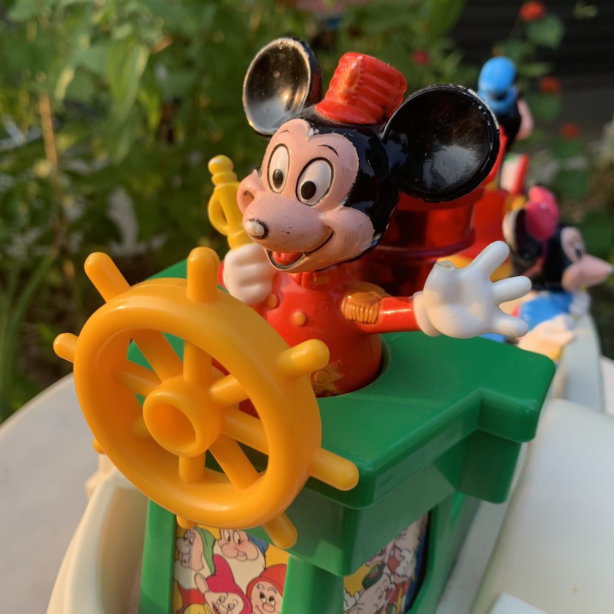 1986 VTG Playmates DISNEY SHOW BOAT Mickey Minnie Goofy Donald