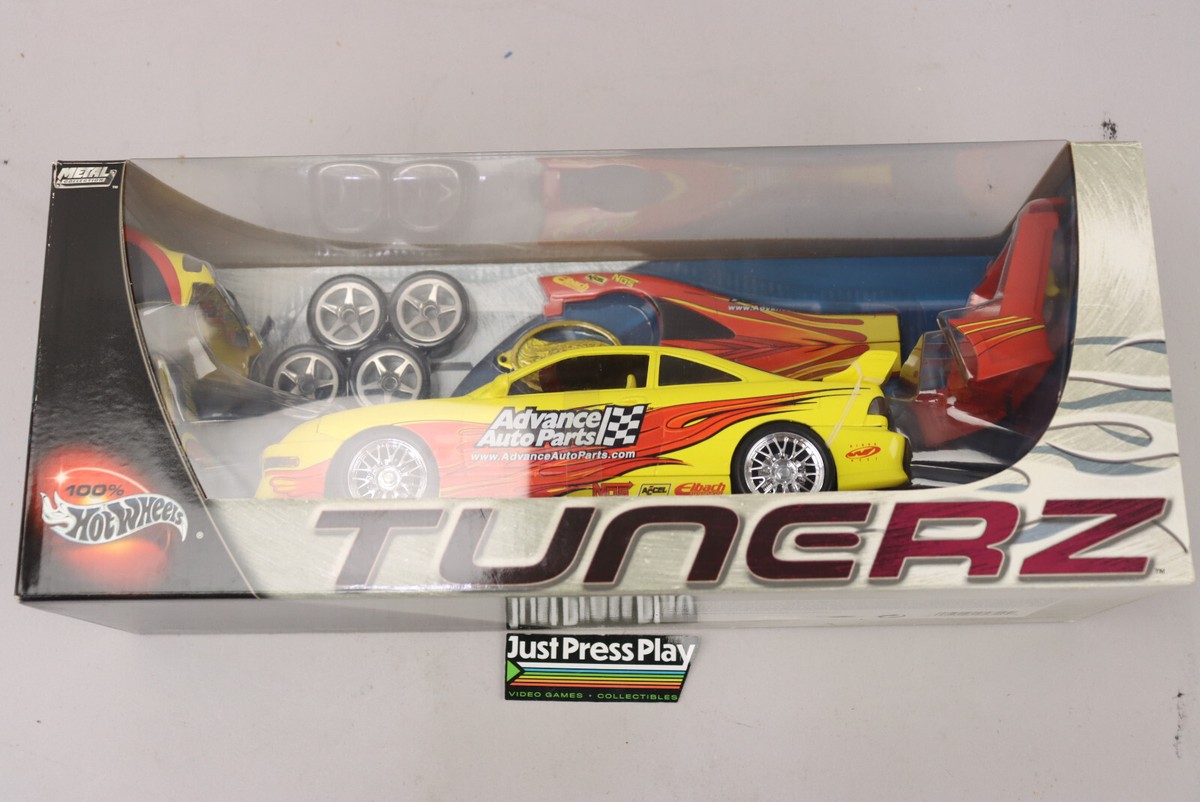Hot Wheels Tunerz 1:18 Scale Advance Auto Parts Acura Integra 2002