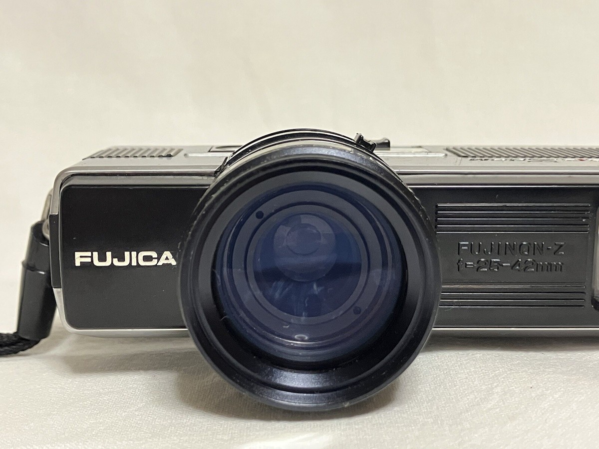 Pocket Fujica 350 Zoom Fuji 110 Film Camera Fujinon-Z f= 25-42mm