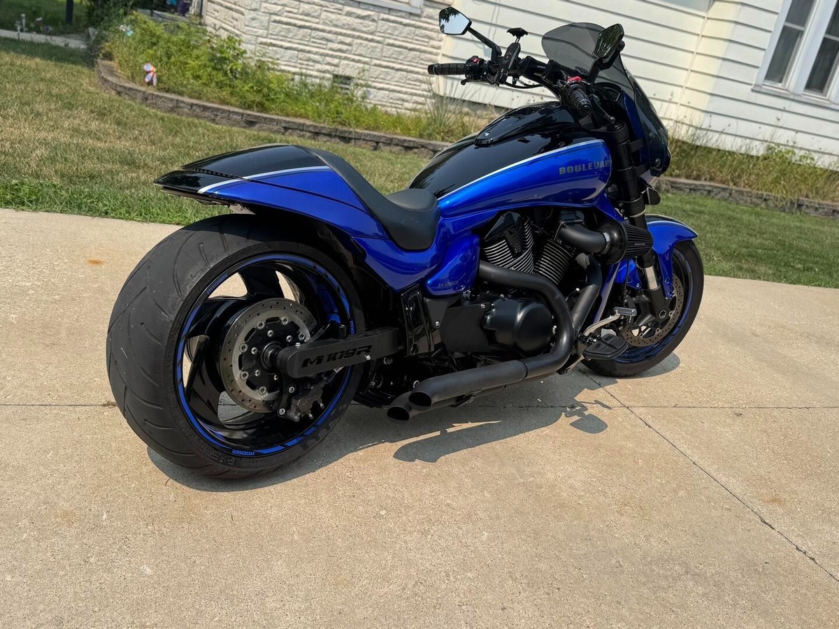 Suzuki M109 VZR180 Short Stealth Rear Fender Fits 2006-2024 M109R