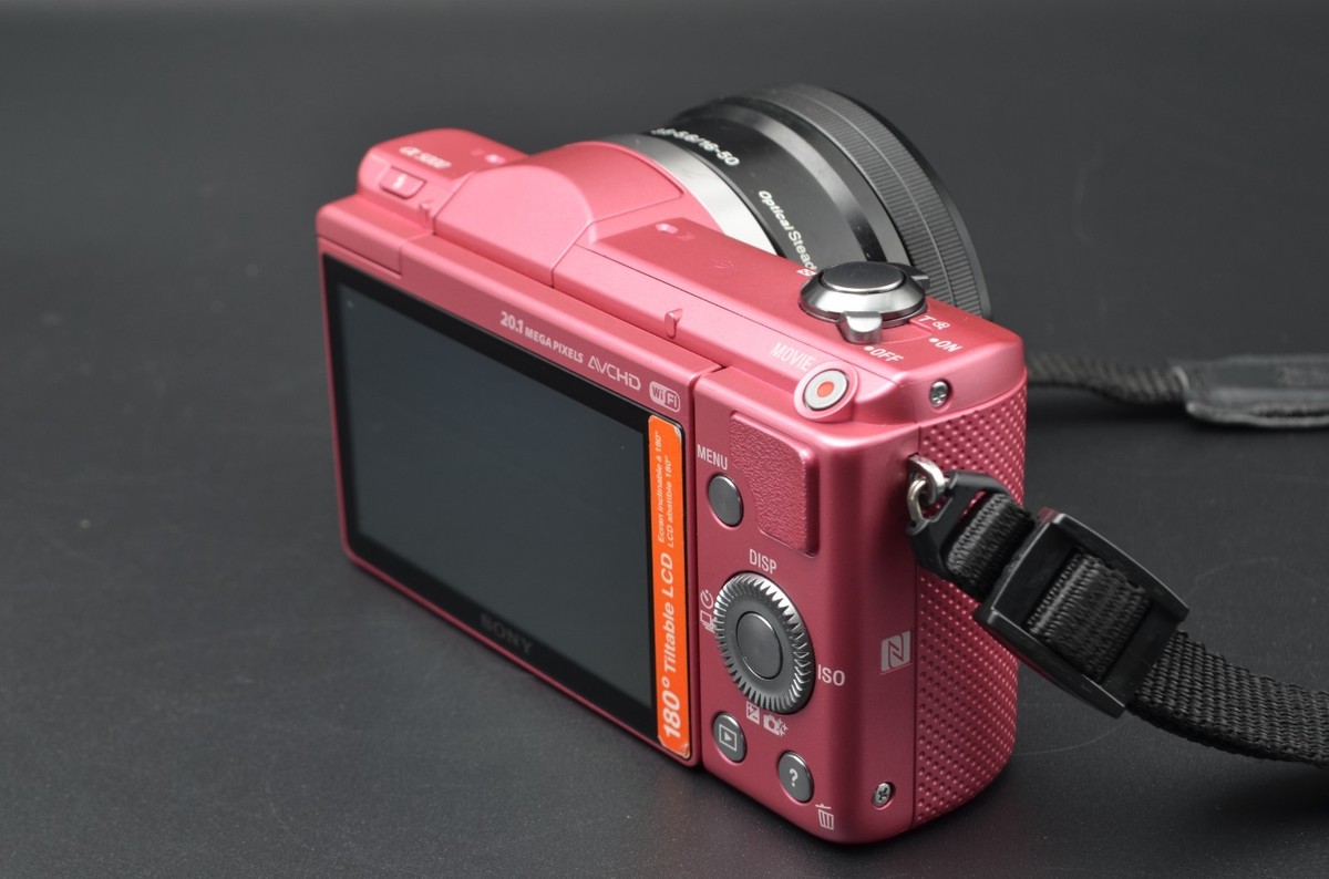 Sony Alpha A5000 1,466 Shots 20.1MP Digital Camera Pink Kit w/ 16