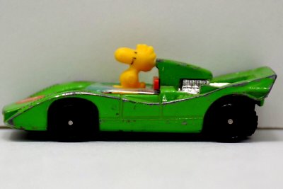Peanuts Aviva Woodstock Green Race Car #7 Metal Diecast C32 Hong