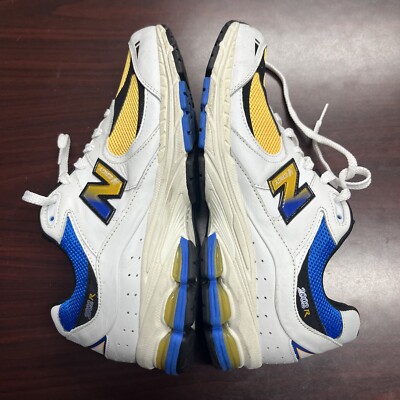 New Balance 2002R Running Shoes Mens Size 10 Vibrant Apricot White