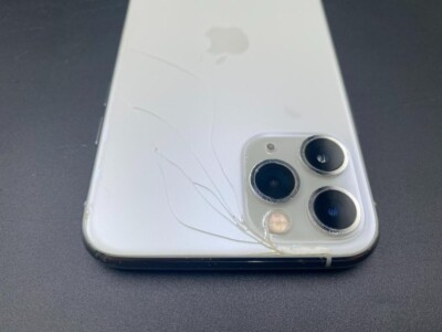 APPLE/SOFTBANK Model number: MWC82J/A IPHONE 11 PRO White Unlocked