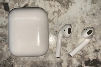 Apple AirPods 1st Generation Wireless Earbuds with Charging Case